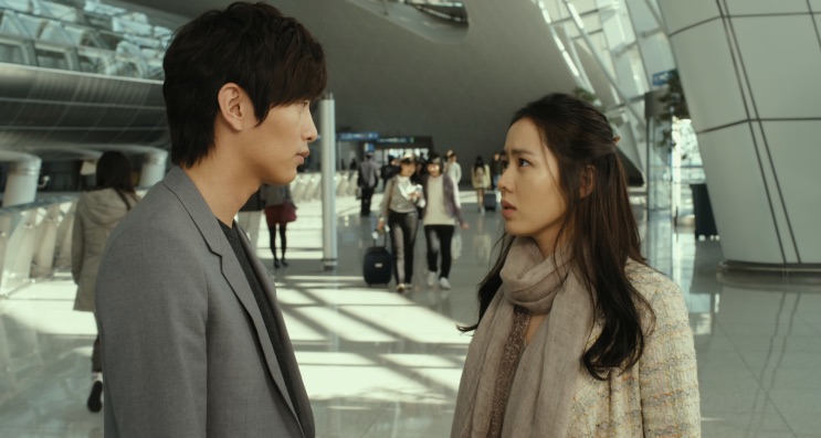 Jo-gu e Yeo-ri frente a frente no aeroporto