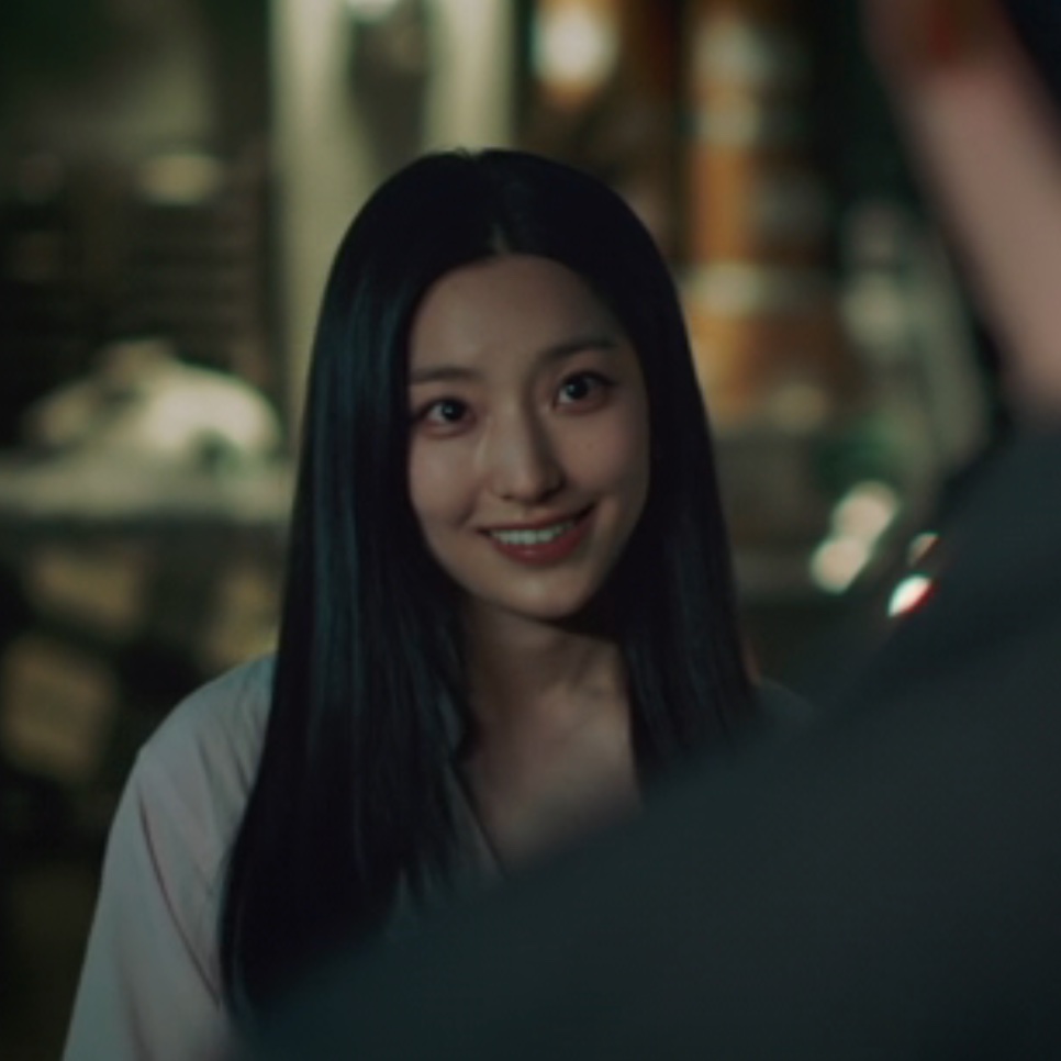 A Song A-reum de Flex X Cop 2 era líder de girl group?