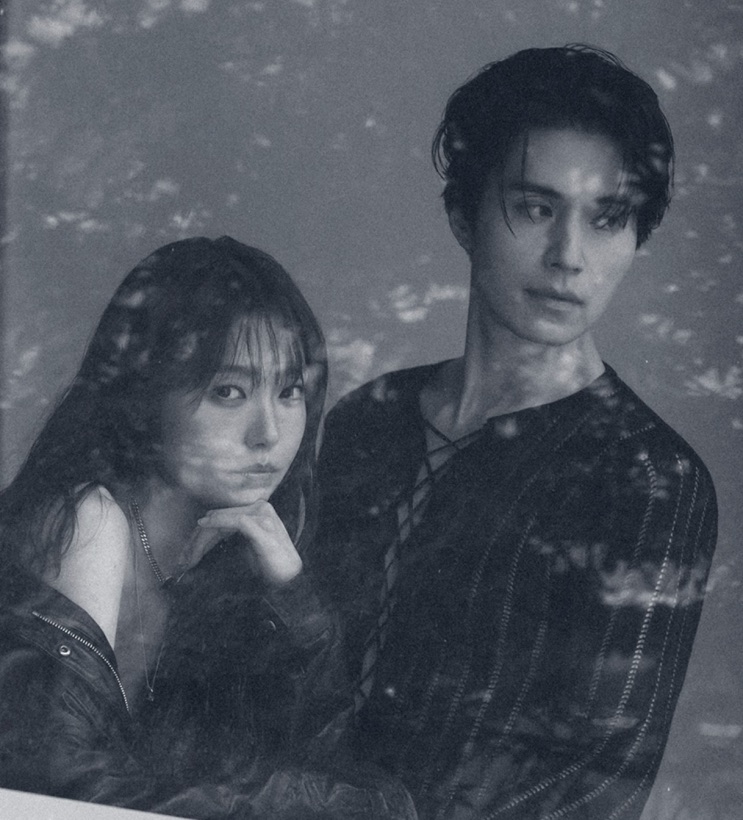 Kim Hye-jun e Lee Dong-wook em foto preto e branco