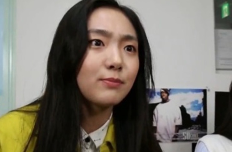 Kim Hye-jun na época do SNL, look casual