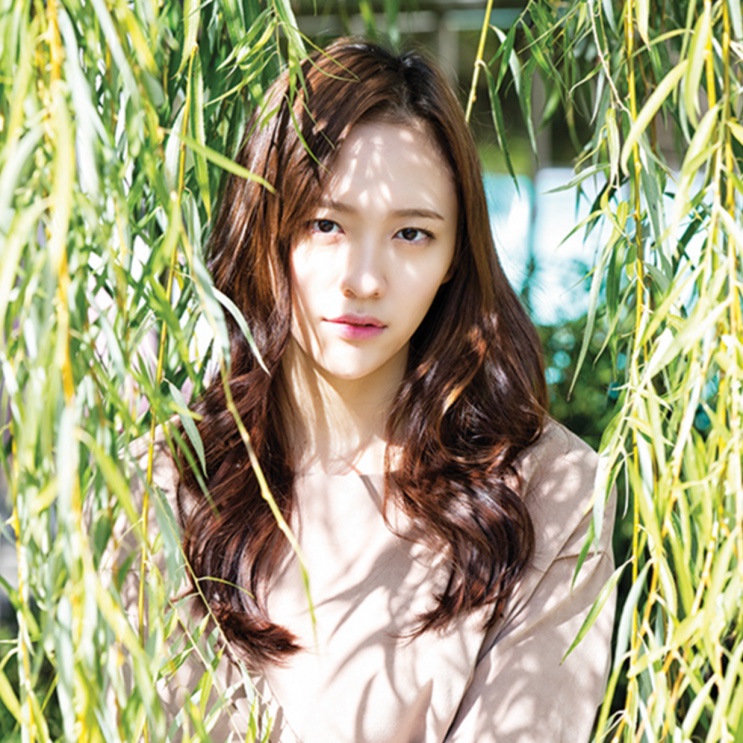 Park Ji-hyun também já foi capa de revista universitária?
