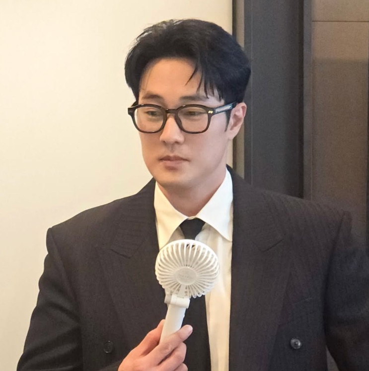 So Ji-sub recentemente