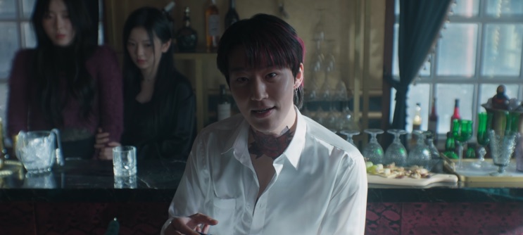Shin Seong-ho, o valentão de cabelo vermelho, em Agente Kim: Reativado