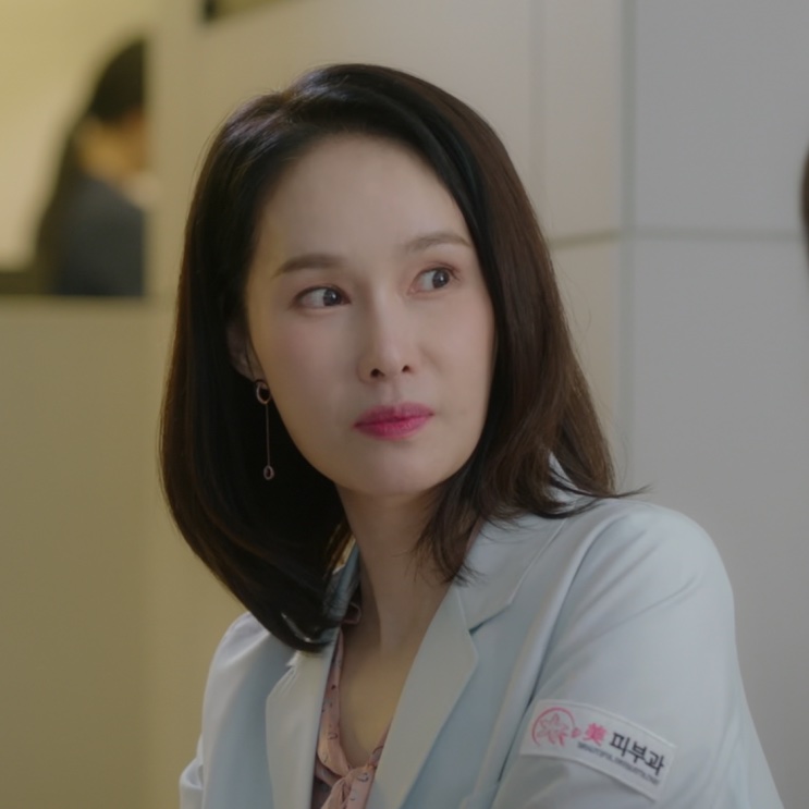 A Jo Mi-yeon de Your Honor era a Baek Mi-hee de Dra. Cha